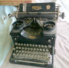 1920's Royal Model 10 Ribbon Typewriter #X-1404436 Beveled Glass gone PARTS ONLY thumbnail