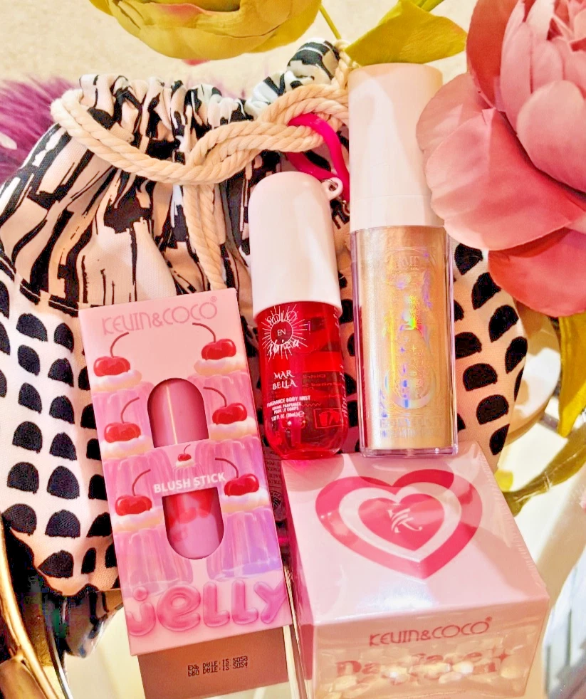 Beauty Glow Gift Set with Fabric Pouch 💖 | Blush Jelly, Face Cream, Glow Primer