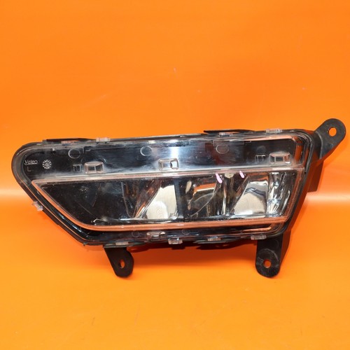 PORSCHE MACAN TURBO FOG LIGHT LEFT DRIVER LED 2015 2016 2017 2018 89209331 OEM - Picture 1 of 11