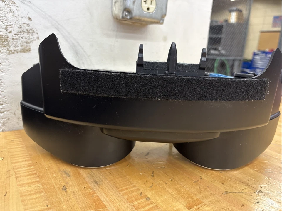 2011-2012 AUDI R8 4.2L - Instrument Cluster / Speedometer 420920981J - Image 4 of 4