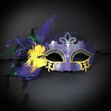 Luxury Mardi Gras Masquerade Mask with Feathers Halloween Masquerade Masks