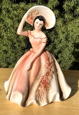 Vtg Enesco Lady Southern Bell Figurine 8” tall Beautiful Condition Glossy Glaze