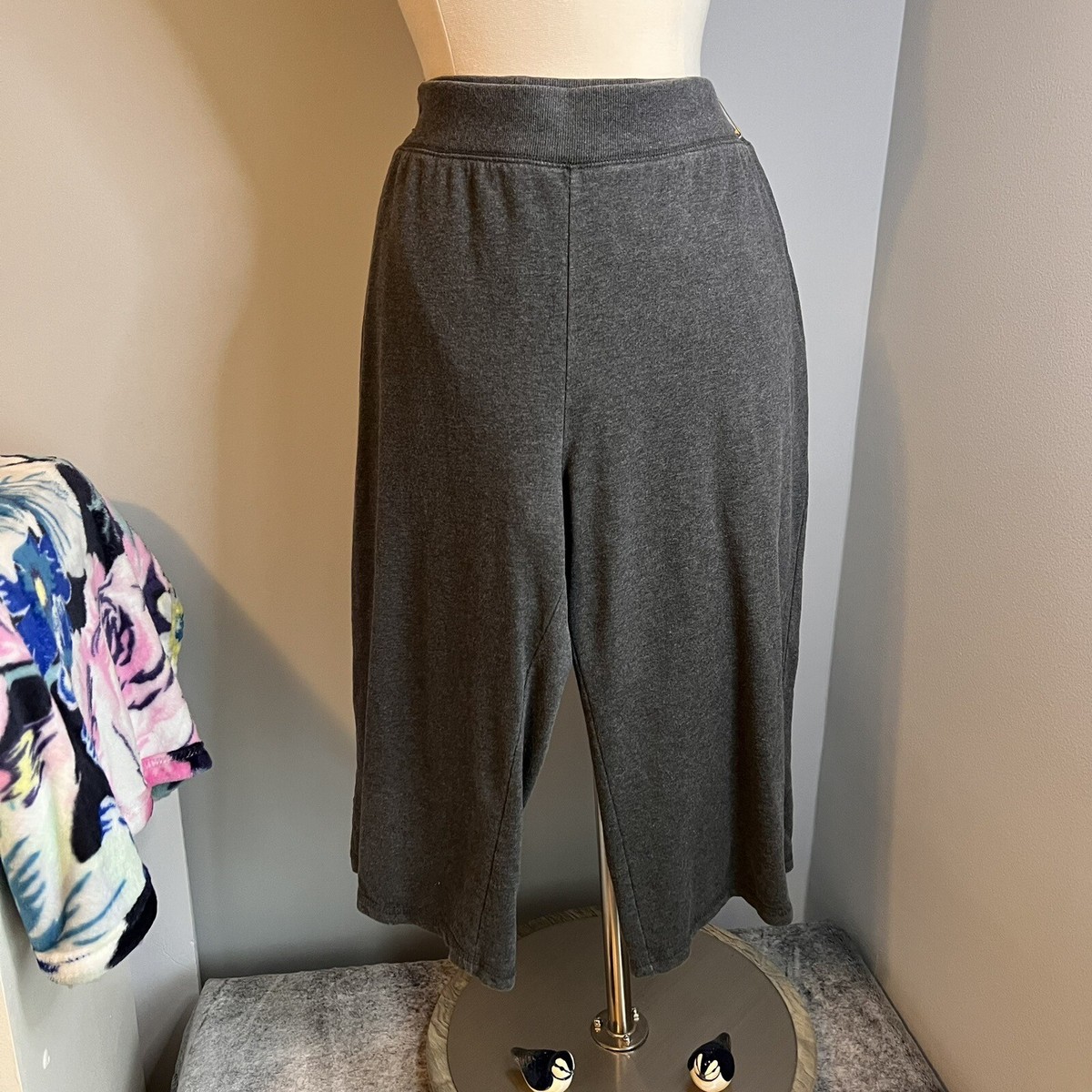 Style \u0026 Co Sport Women's Size L Heather Gray Elastic Waist Wide Leg Capri  Pants | eBay