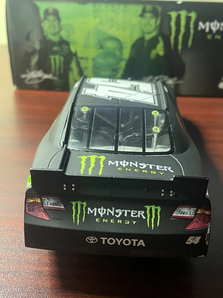 Monster Energy Richmond Win #54 de Kurt Busch 2013 Foto 4 de 4