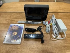 Nintendo Wii Console Black RVL-001 w/ Wii Remote, Nunchuck, Cords, & Game