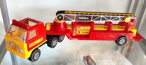 Vintage 1978 Tonka Toys Ladder Firetruck No. 3 ~ Excellent Condition 24"