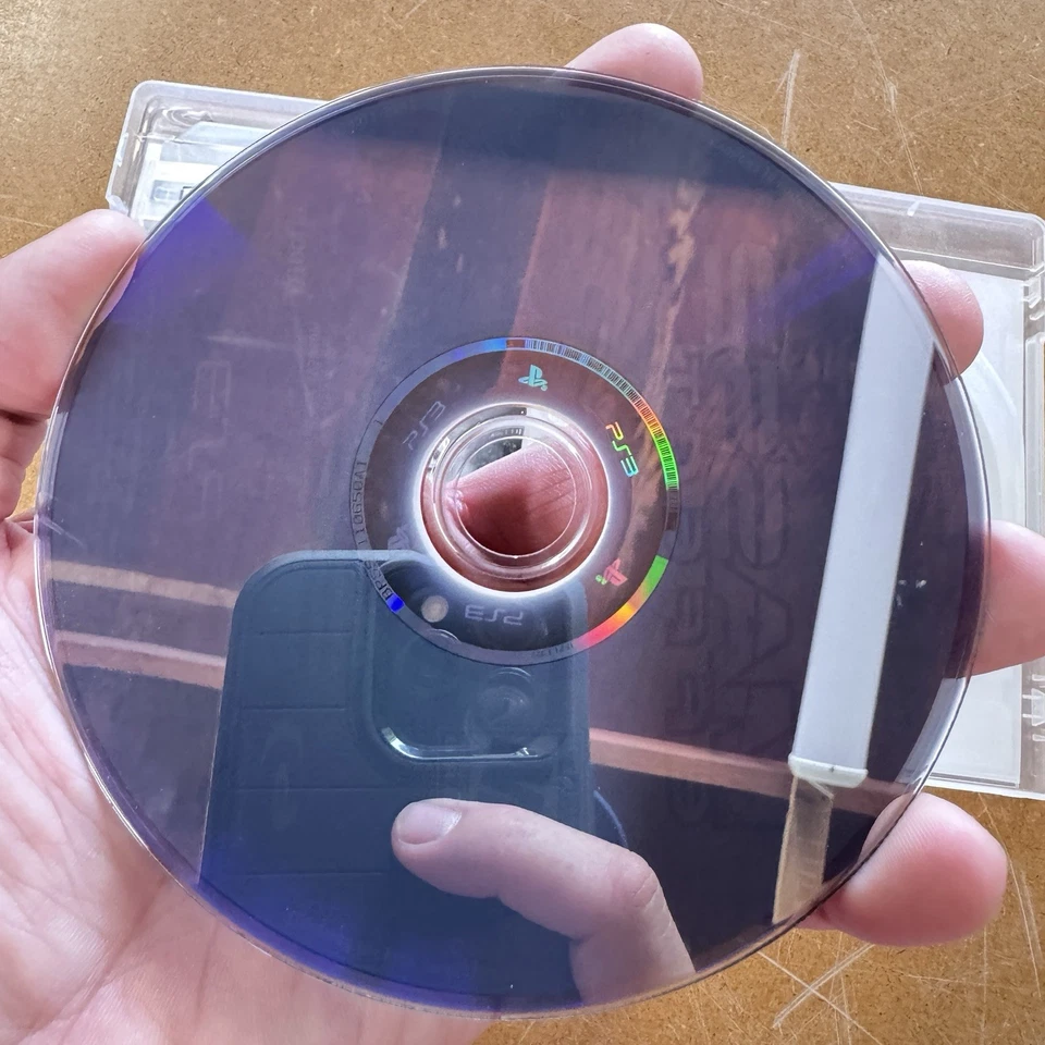 Lote de juegos PS3 x5 Mass Effect 2 y 3, Resident Evil 5, Army of Two, Sports Champion Foto 4 de 4