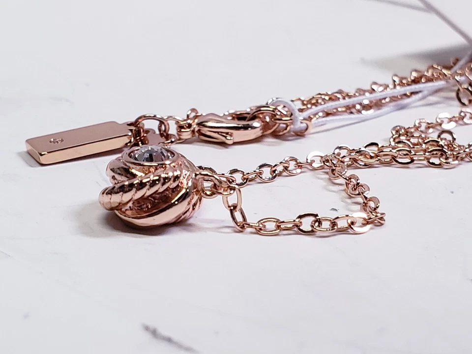 Collar Colgante Kate Spade New York Infinity Beyond Knot Chapado en Oro Rosa Foto 3 de 4