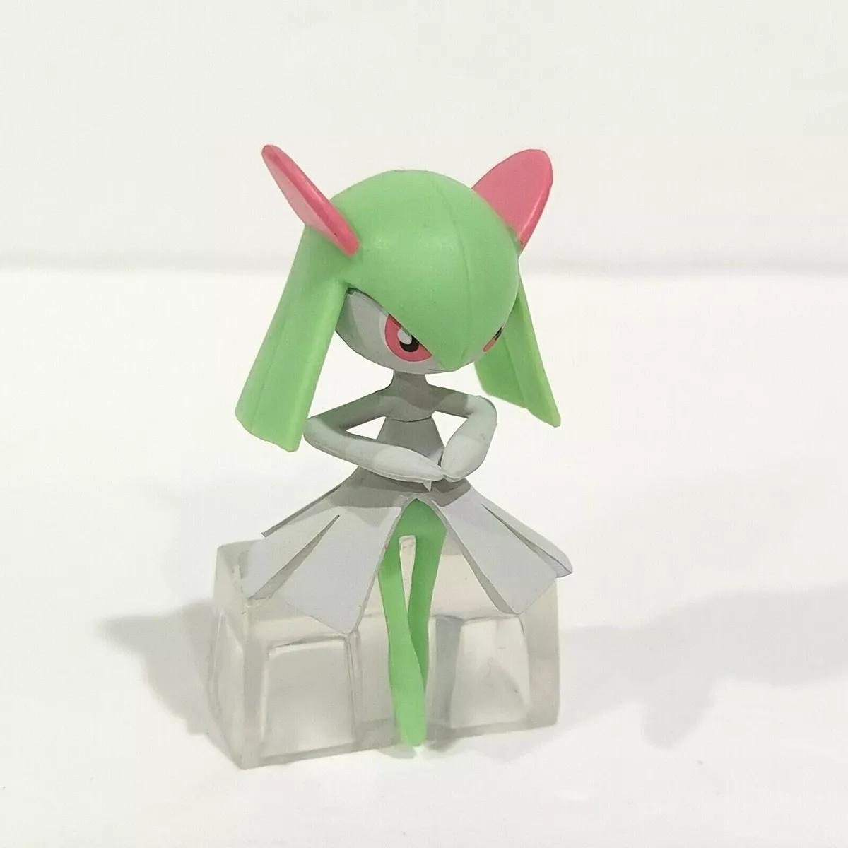 Pokemon Gardevoir Model Kit - Entertainment Earth