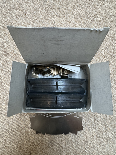 GENUINE OEM MAZDA FRONT DISC BRAKE PAD SET LDY53323Z - Picture 3 of 5