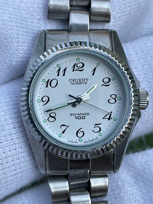 Vintage Orient Fluted Bezel Swimmer Quartz Ladies Watch