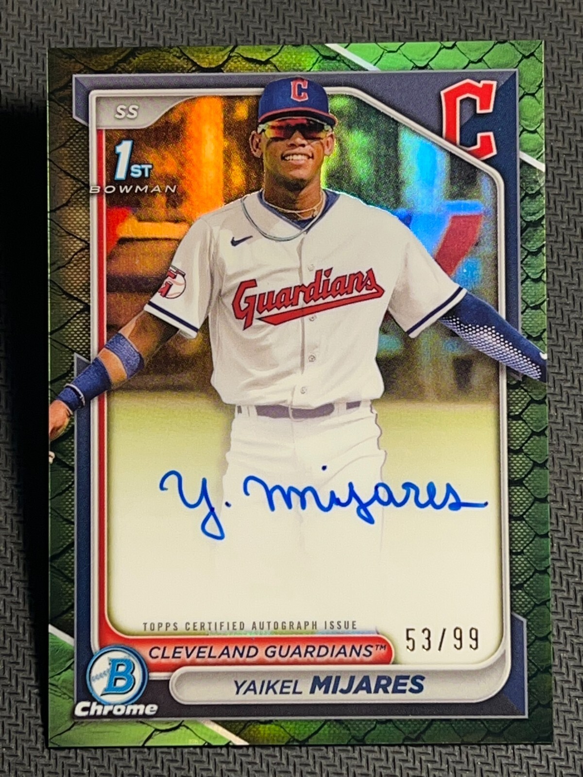 2024 Bowman Chrome 1st GREEN REFRACTOR PROSPECT ROOKIE AUTO Yaikel Mijares 53/99