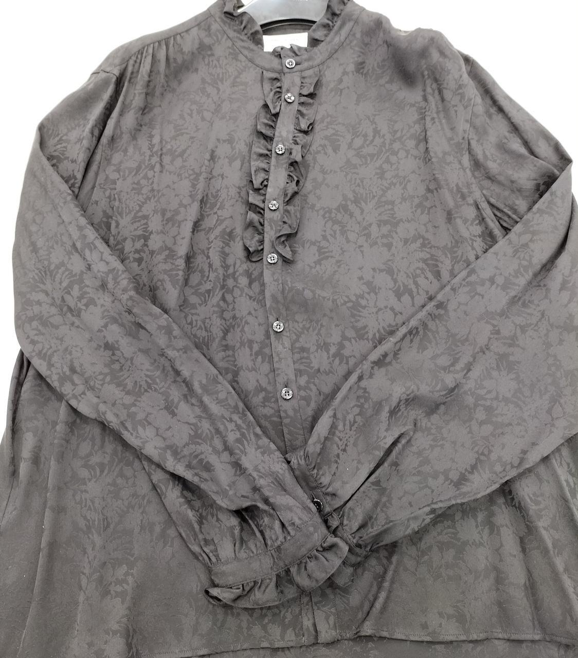 688471 Y2E32 Yves Saint Laurent KQQ71