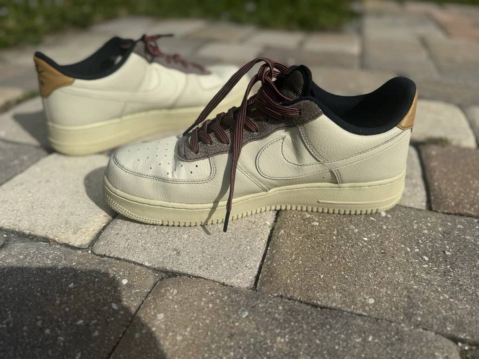 Nike Air Force 1 ’07 LV8 "Fossil" CK4363-200 para hombre talla ___ marrón vela/bronceado Foto 3 de 4