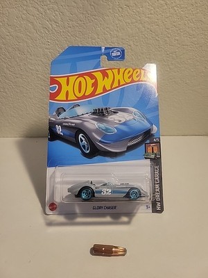 2021 HOT WHEELS DREAM GARAGE GLORY CHASER SOME DAMAGE ON CARD 