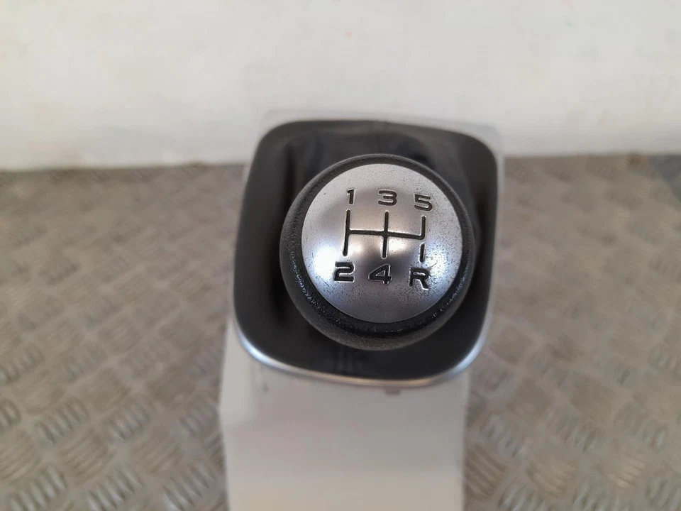 Citroen C4 Mk2 2010-2020 5 Speed Manual Gear Stick/shifter 9680602580 - Image 3 of 4