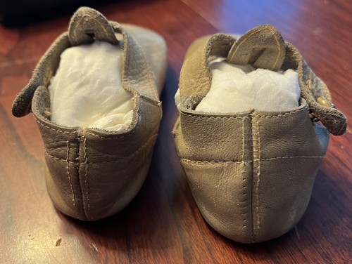Vintage Baby Button Up Shoes. Leather. 4.25" Long, 1.75" Wide at Ball of Foot. - Picture 7 of 13