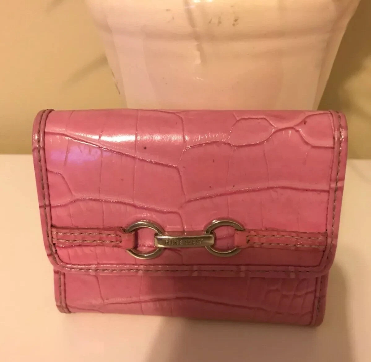 Nine west pink wallet clearance
