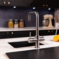 4 in 1 Instant Boiling Hot Water Kitchen Tap, Tank & Filter Full Kit flode Vier