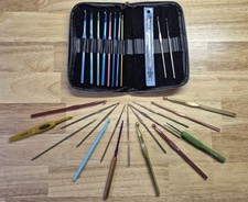 29 Crochet Hooks Boye Aluminum Hero Susan Bates Case