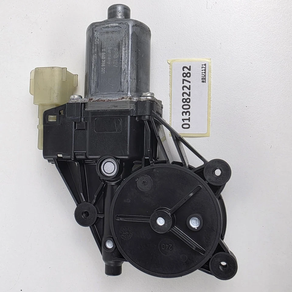 2014-2022 Land Rover Range Rover Rear Door Window Regulator Motor 0130822782 - Image 2 of 4