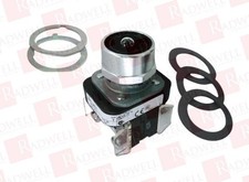 ALLEN BRADLEY 800T-QB10 / 800TQB10 (NO BOX)