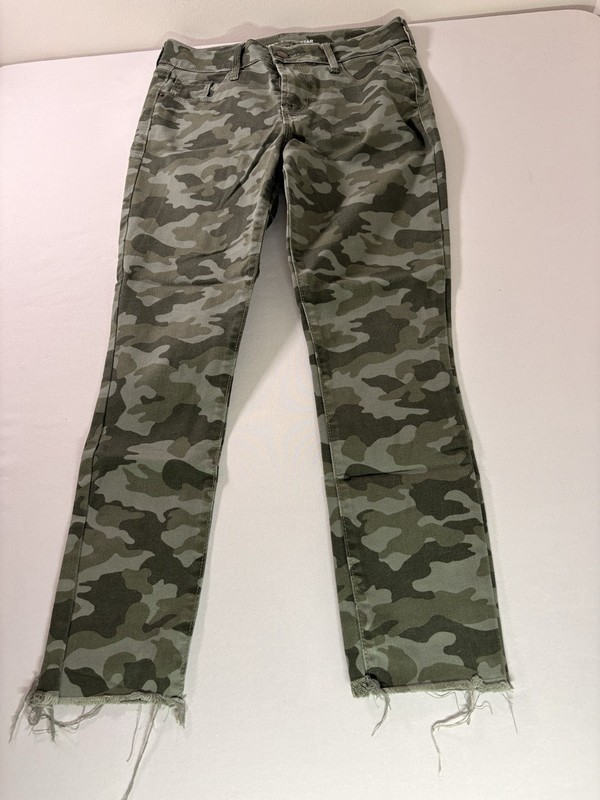 Old Navy Womens Sz 4 Camo Jeans Rockstar Super Skinny Mid Rise Stretch (BC7)