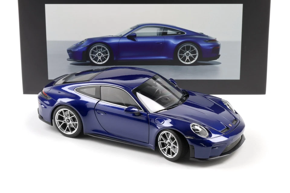 1:18 Norev Porsche 911 992.2 GT3 Touring Package Blu Enzian WAP DEALER - Immagine 2 di 4