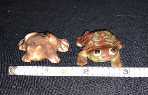 Set Of Two Ceramic Frog Figurines 1” - Picture 3 of 4