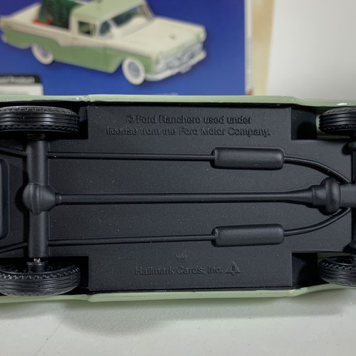 Hallmark Keepsake Ornament 1957 Ford Ranchero, Die-Cast Metal Truck #8 (2002) - Picture 10 of 17
