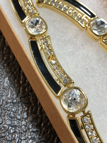 Vintage Jewelry Signed MONET Gold Tone Black And Gemmed Necklace 17.75” - Picture 22 of 22