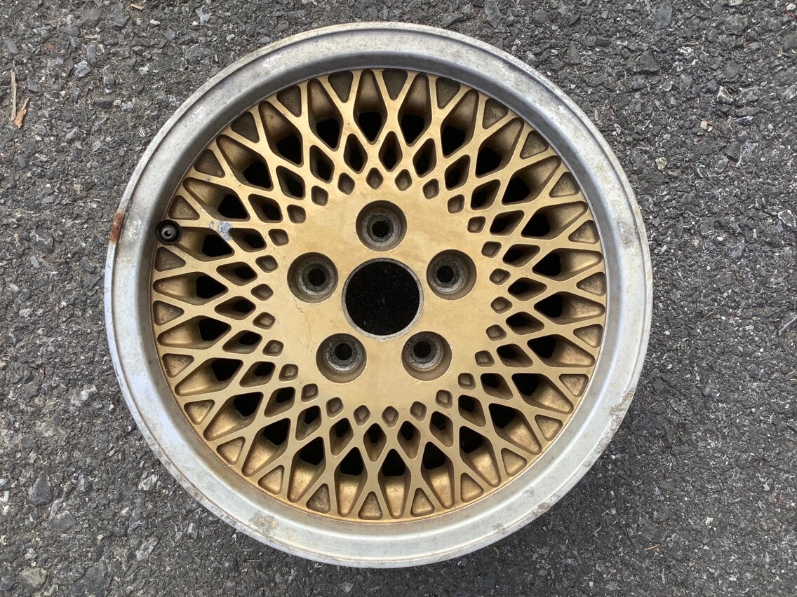 87-96 Jeep XJ Cherokee Limited Edition GOLD Snowflake OEM Wheel