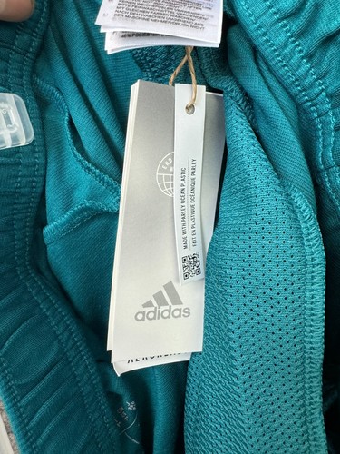Adidas Badge of Sport Primeblue Shorts Mens Size Large Legacy Teal Color NWT - Picture 8 of 8