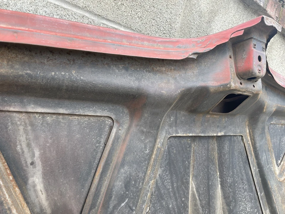 Pontiac Bonneville 1959 montaje capó Foto 3 de 4