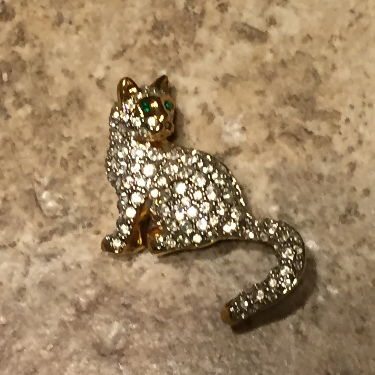 SWAROVSKI Swan Signed Crystal And Gold Kitty Cat Brooch Pin RARE