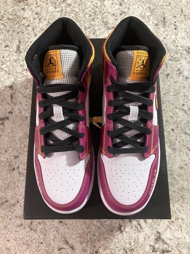 Jordan 1 Mid Die De Los Muertos Size 7Y/8.5 Women Brand New - Picture 3 of 6