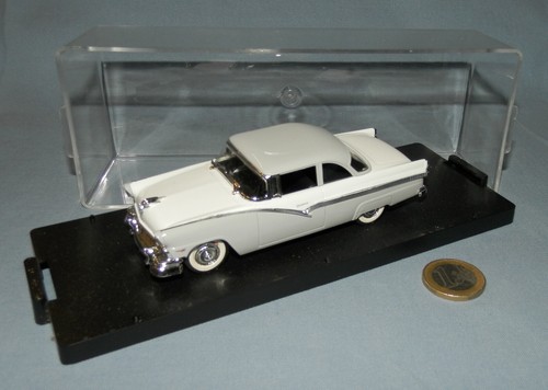 Speed Portugal 1/43 Ref. L010: Ford Fairlane Victoria 1956 Hardtop (Bicolor)