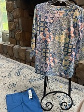 women's Alfred Dunner shirt and pants 8
