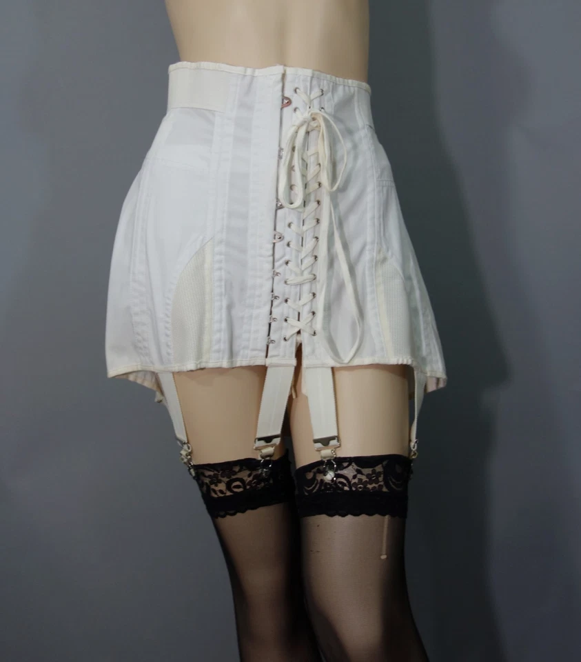 Cinto espartilho desossado vintage~c1950~SEARS~ PLUS tamanho 38 XL-1X frontal com cadarço aberto botto - Imagem 3 de 4