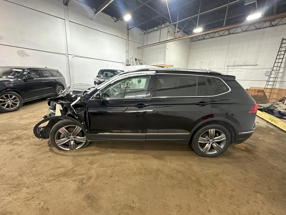 Used Differential Carrier Assembly fits: 2021 Volkswagen Tiguan rear Mexico buil - Image 4 of 4