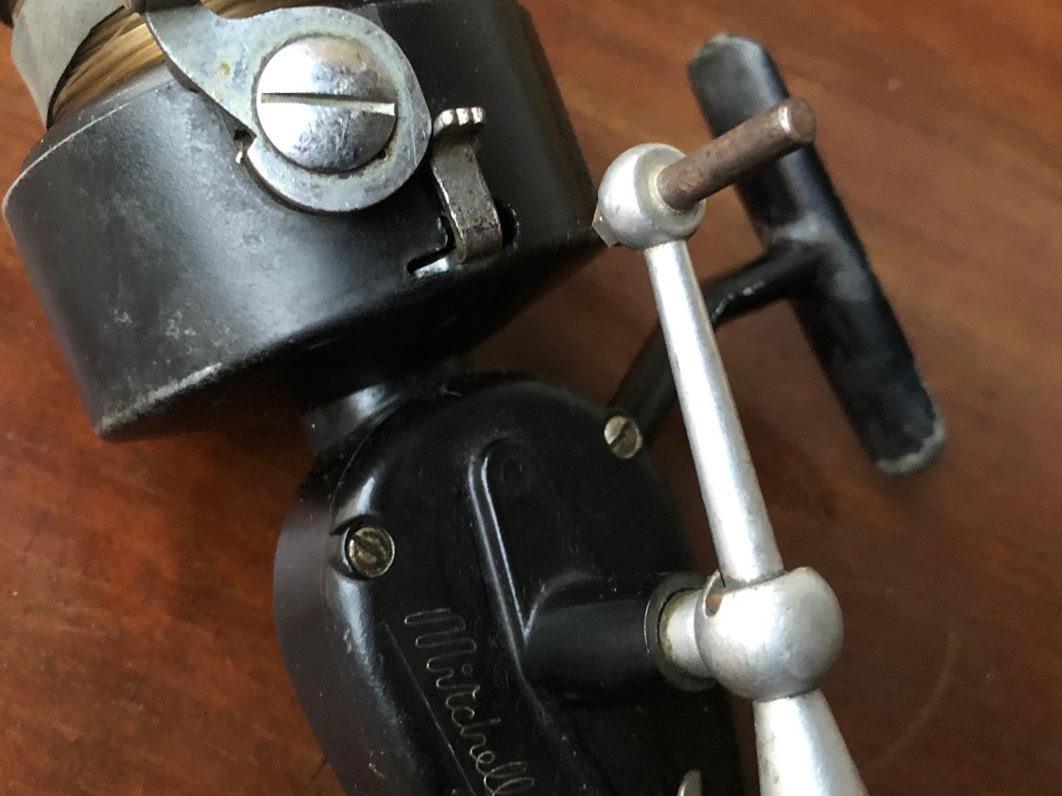 LOT DE 13 moulinets de pêche ancien Mitchell Manufrance Luxor Rollux Shimano EUR 1,00 - FR