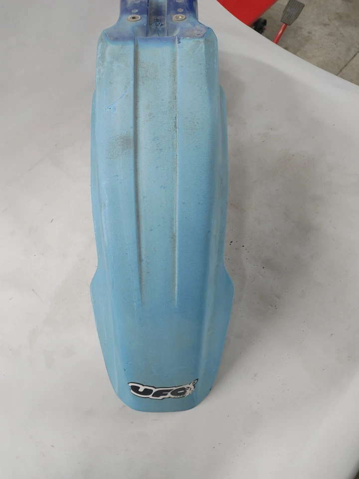 1997 Yamaha YZ125 переднее крыло пластиковый обтекатель предохранитель 4DA-21511-10-00 - Изображение 2 из 4