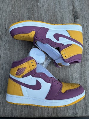Nike Air Jordan 1 Retro High OG  display picture 1