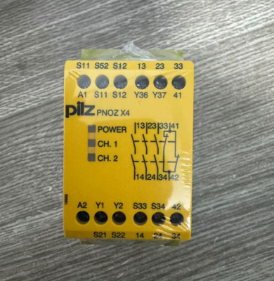 1PC PILZ PNOZ X4 24VDC 3n/o 1n/c safety relay 774730 NEW Free Ship