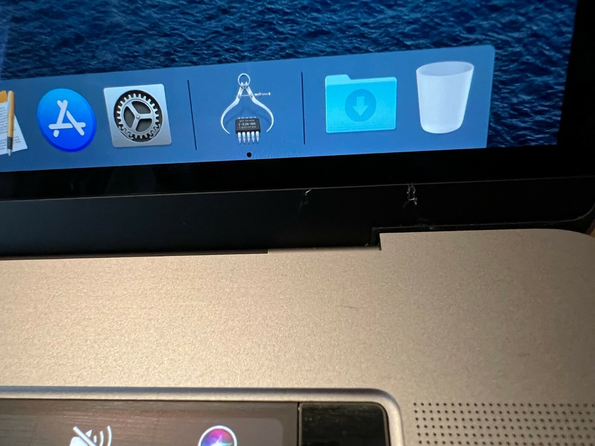 Apple MacBook Pro 15.4