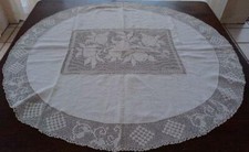 Vintage Filet Crochet Lace Tablecloth Fruit Vines Ivory Linen Round 42" Heirloom