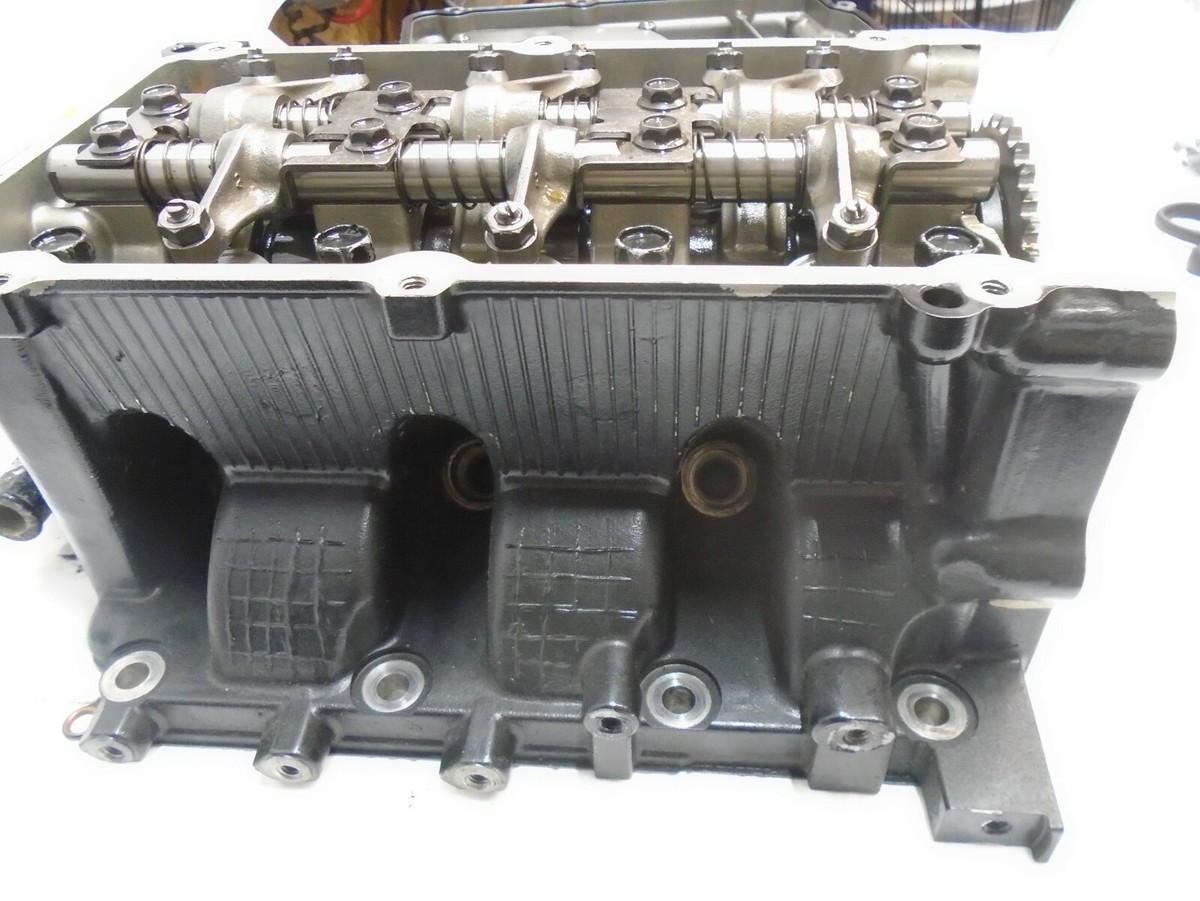2001 SUZUKI DF25 25HP CYLINDER HEAD ASSEMBLY 11100-89J00-019