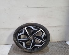 Volkswagen Id3 2020-2022 Alloy Wheel B 215/50/R19 10A601025 tyre no good