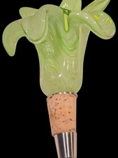 VTG  Glass Floral Bottle Stopper Green