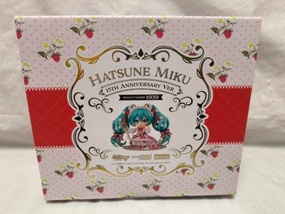 Hatsune Miku Nendoroid 1939 15th Anniversary Ver. Strawberry Dress Figure New